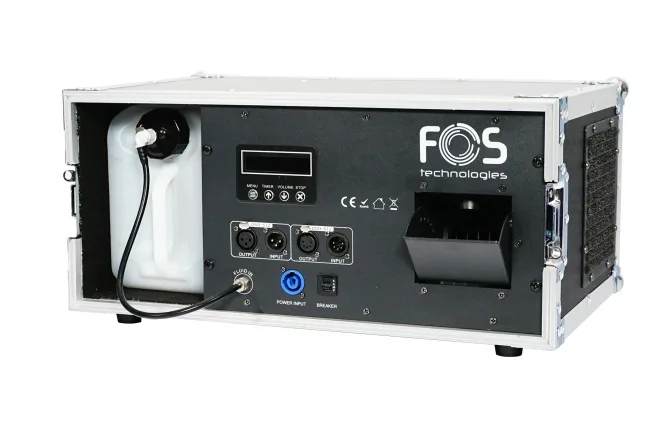 Nebelmaschine von FOS Technologies mit Anschlüssen und Steuerungselementen.